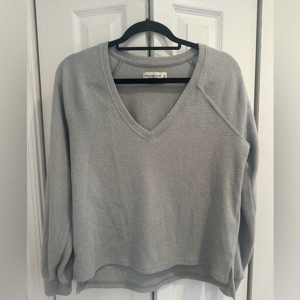 Abercrombie Sweater Soft & Cozy light green/grey size medium